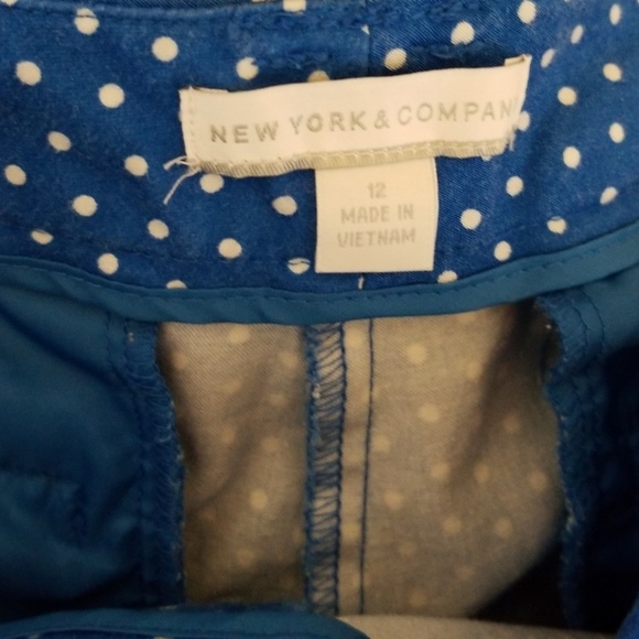 Capri Dotted Pants - Picture 2 of 3